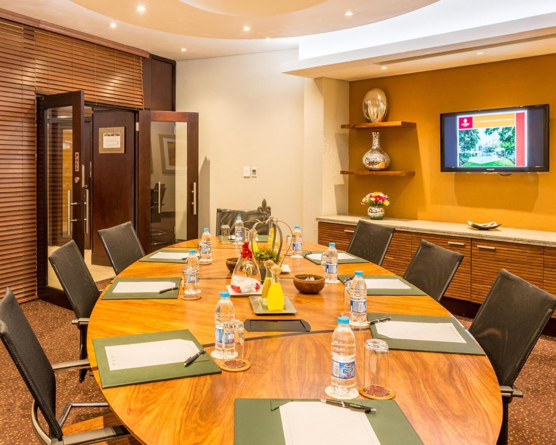 City Lodge Hotel Hatfield, Преторія Екстер'єр фото
